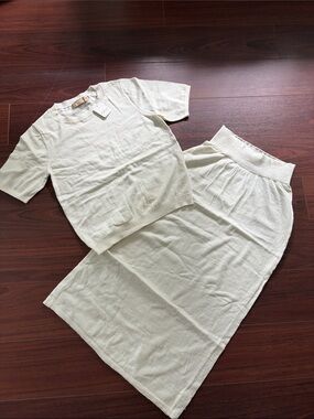 Isabella Cotton & Linen Knit Sweater & Maxi Skirt Set. Ivory. Small
Free People